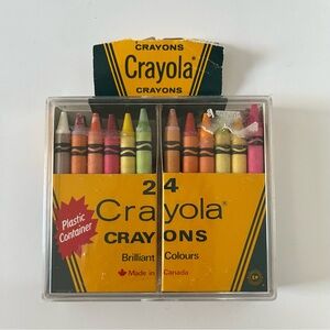 Vintage Crayola 24-Color Crayon Set